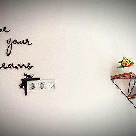 Manu Startup House Hostel อิสตันบูล ภายนอก รูปภาพ