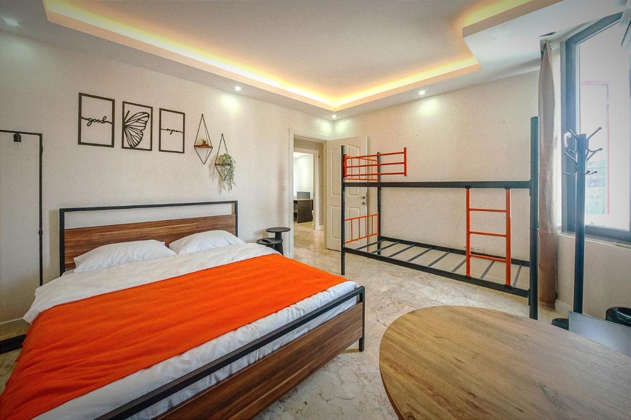 Manu Startup House Hostel อิสตันบูล ภายนอก รูปภาพ