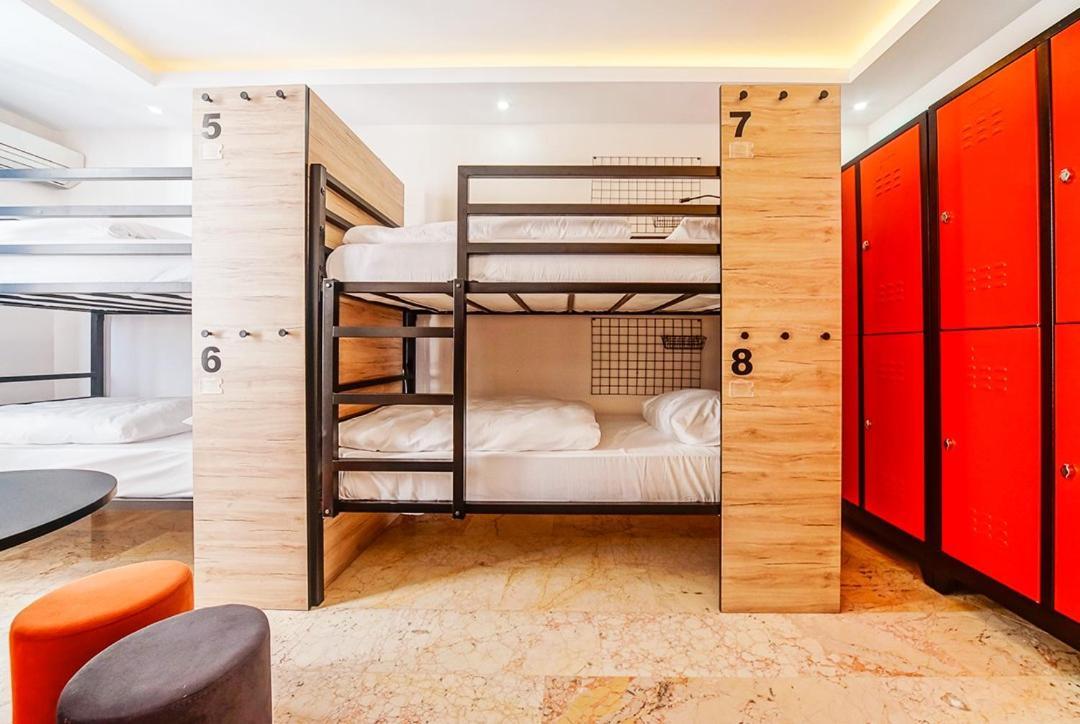 Manu Startup House Hostel อิสตันบูล ภายนอก รูปภาพ